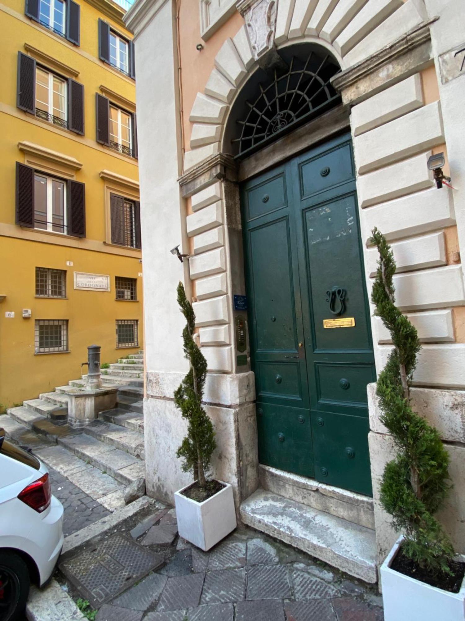 Trevi Steps, Rome